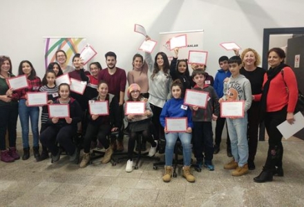 28 Ocak 2019 tarihinde 17 öğrencimiz scratch eğitimini alarak kodlama dünyasına ilk adımlarını attılar