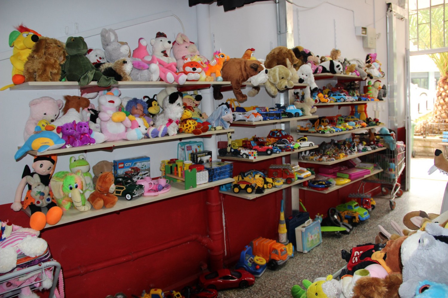 Sevgi Mağazası Yardımlaşma ve Dayanışma Derneği