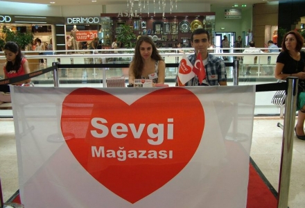 Beylikdüzü Migros'da Sevgi Mağazası'nı Tanıttık