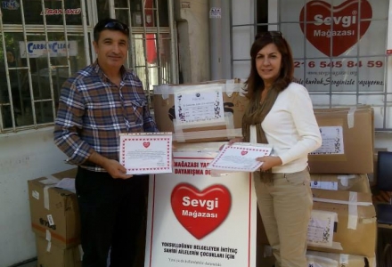 Mercedes Benz Türk Çalışanları Eşya Bağışladı