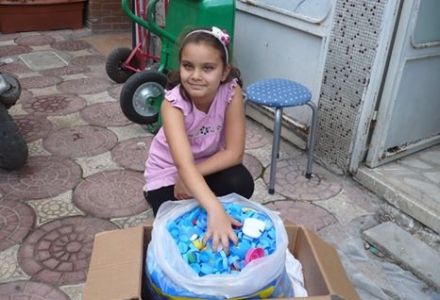 Plastik Kapaklar Gelmeye Devam Ediyor