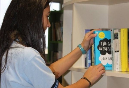 Trabzon Arsin Anadolu Lisesi Kütüphanesine Kitap Desteği